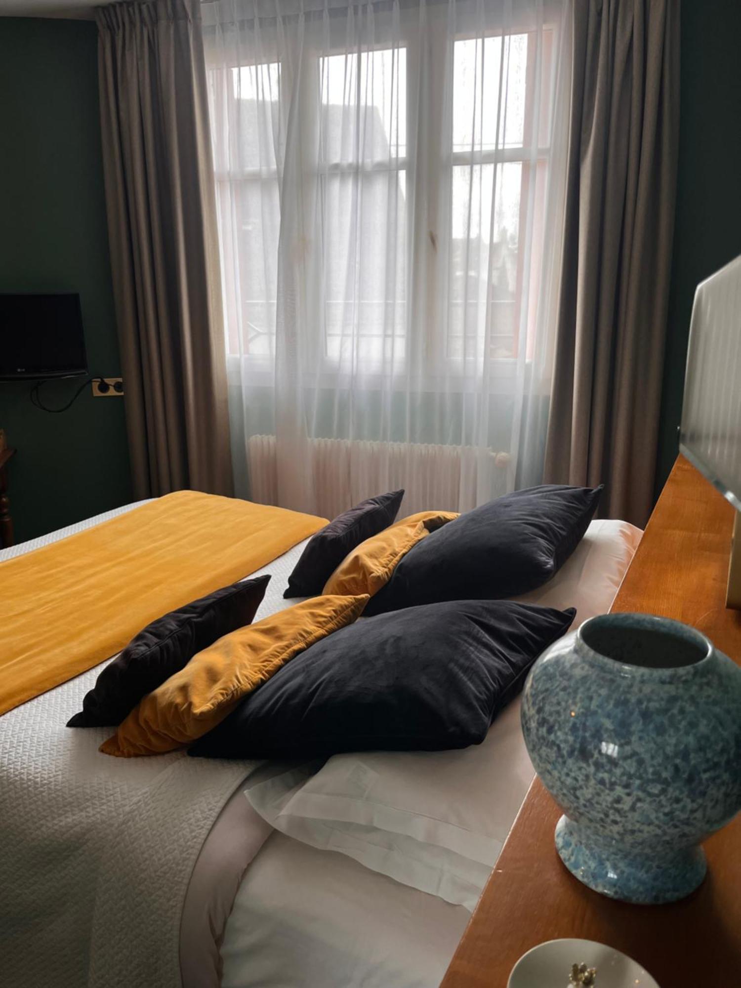 Le Temeraire Hotel Charolles Zewnętrze zdjęcie