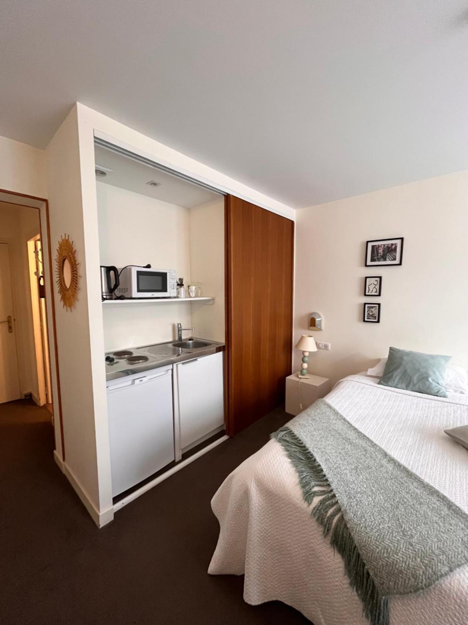 Le Temeraire Hotel Charolles Zewnętrze zdjęcie